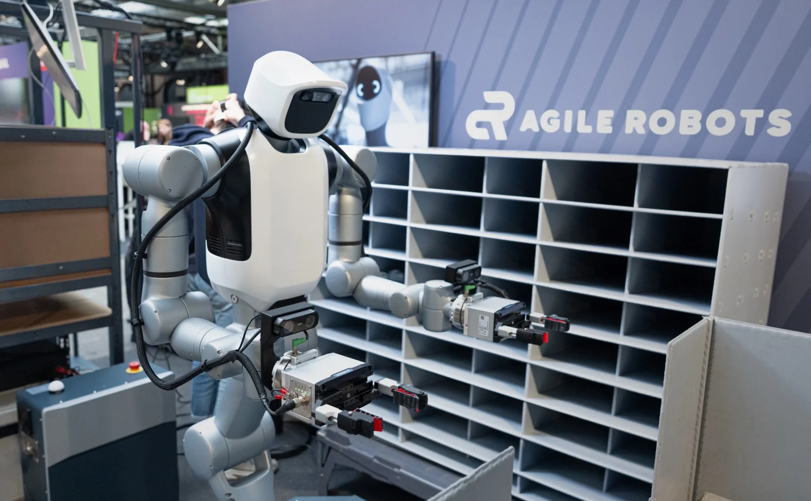 Robot Logistics